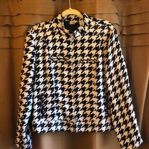 Chico’s size 12 short bomber style black and white jacket